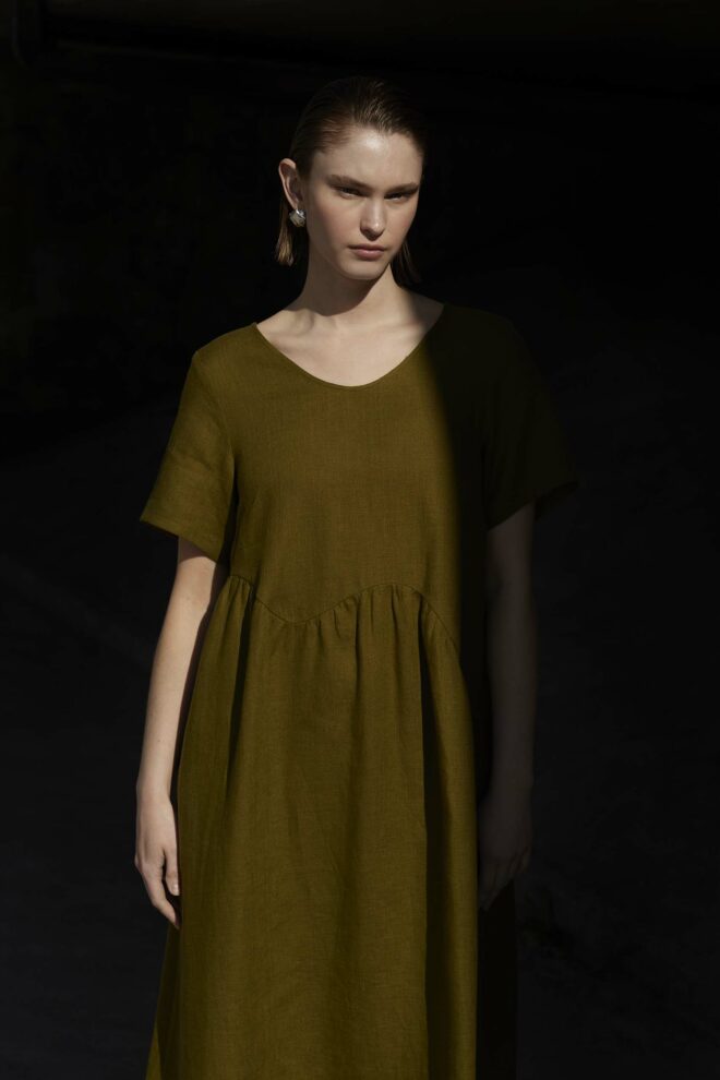 WAVE DRESS MIDI | OLIVE - Image 3